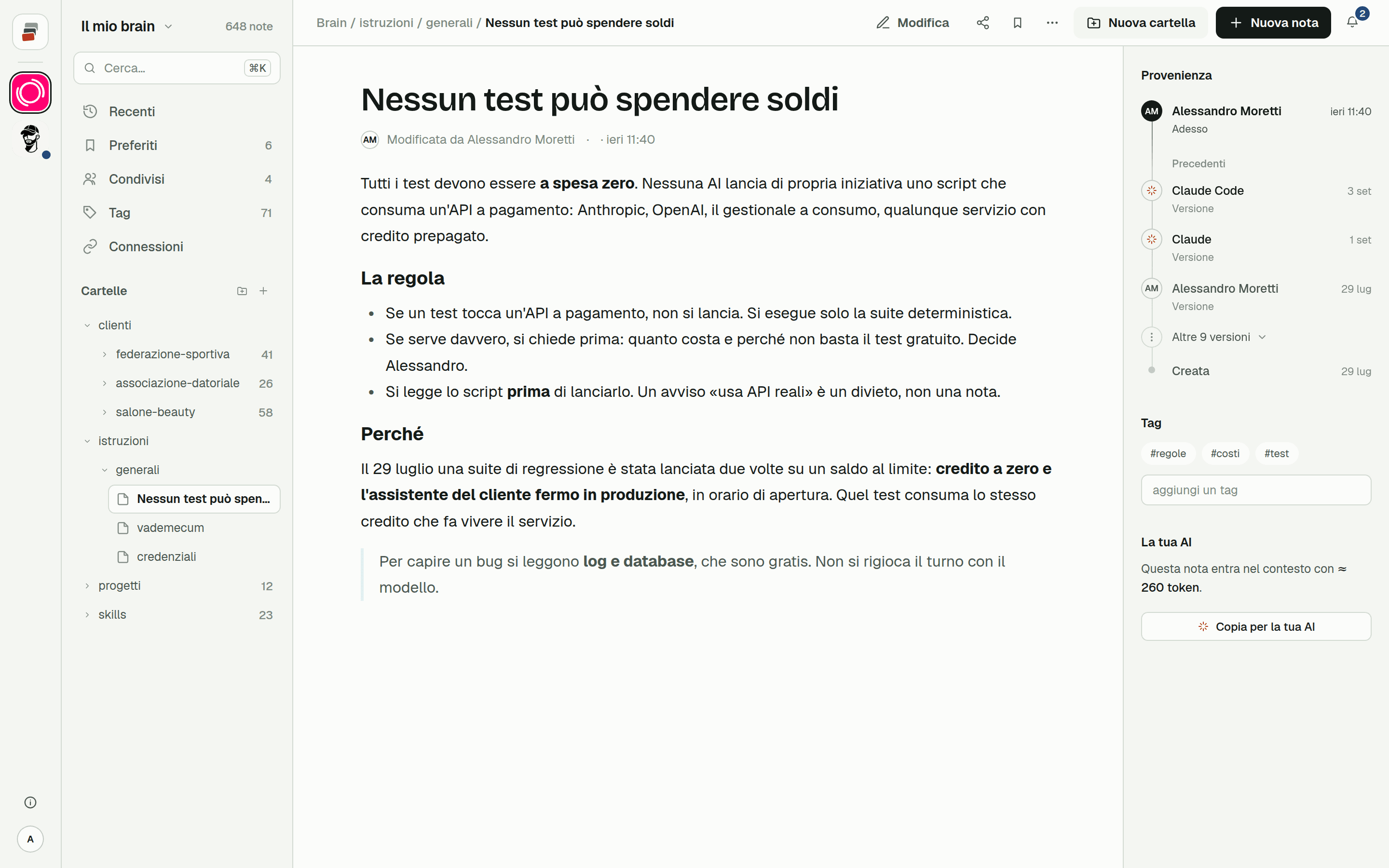 Il brain di OverPress dentro Cobrain: l'albero dei clienti a sinistra, una nota di regole al centro, a destra chi ci ha scritto: Alessandro, Claude Code, Claude.